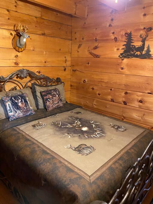 Bear Country Cabin Sevierville Bagian luar foto
