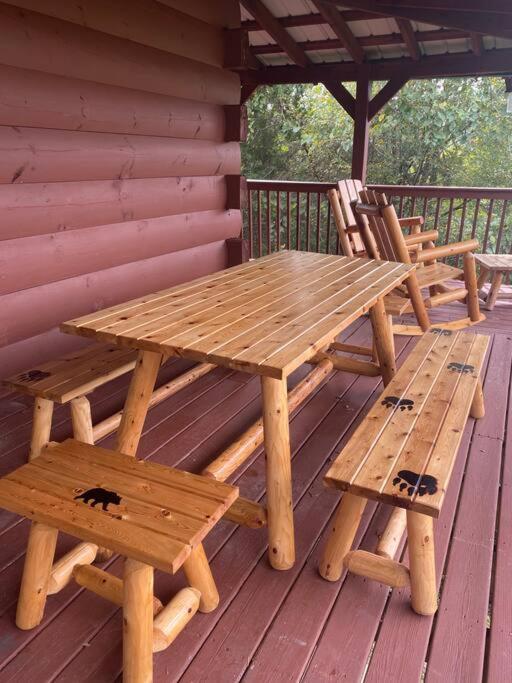 Bear Country Cabin Sevierville Bagian luar foto