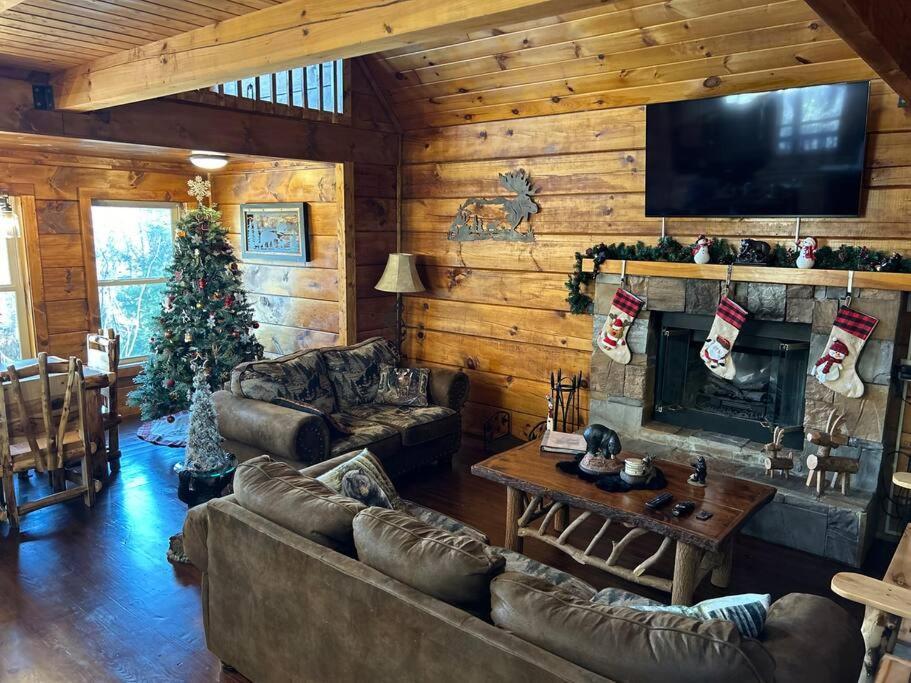 Bear Country Cabin Sevierville Bagian luar foto