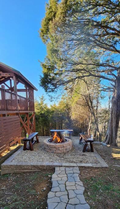 Bear Country Cabin Sevierville Bagian luar foto