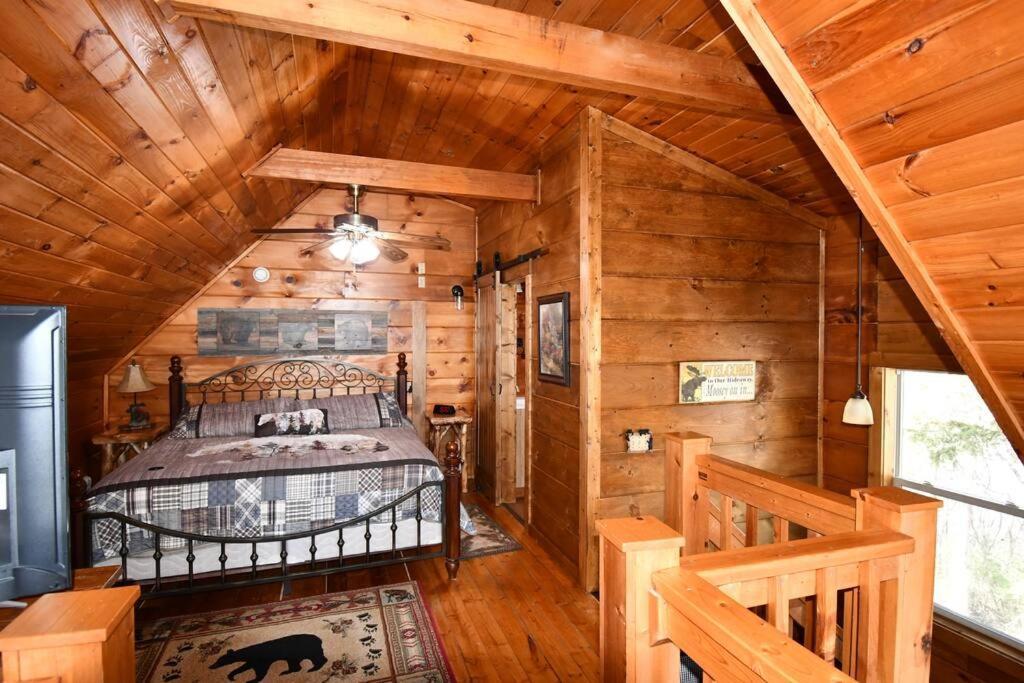 Bear Country Cabin Sevierville Bagian luar foto