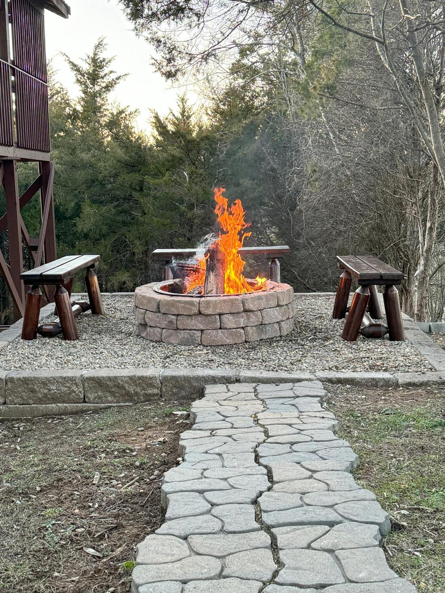 Bear Country Cabin Sevierville Bagian luar foto